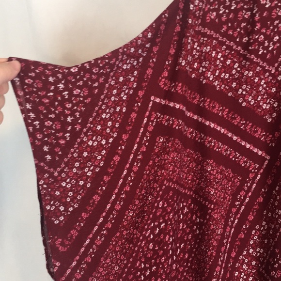 Moss Rose Cranberry Colored Kimono Cover Up with Small Flower Accents NWT OS - Picture 2 of 10